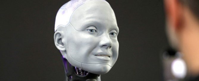 Ameca é um robô humanoide que pode falar e até ter algumas expressões faciais STEVE MARCUS/REUTERS - 06.01.2022