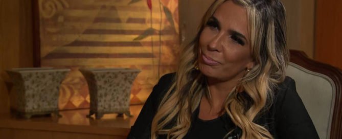 Conhecida por defender bandidos famosos, a advogada Flávia Froes conversou com a equipe da Record TV DIVULGAÇÃO/CÂMERA RECORD