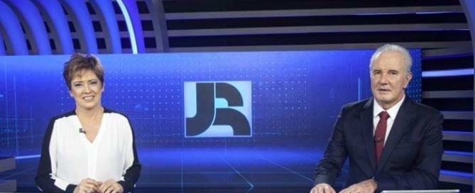 O Jornal da Record conversa com um casal que conseguirá realizar a sua cerimônia de casamento após ter que remarcá-la seis vezes EDU MORAES/RECORD TV