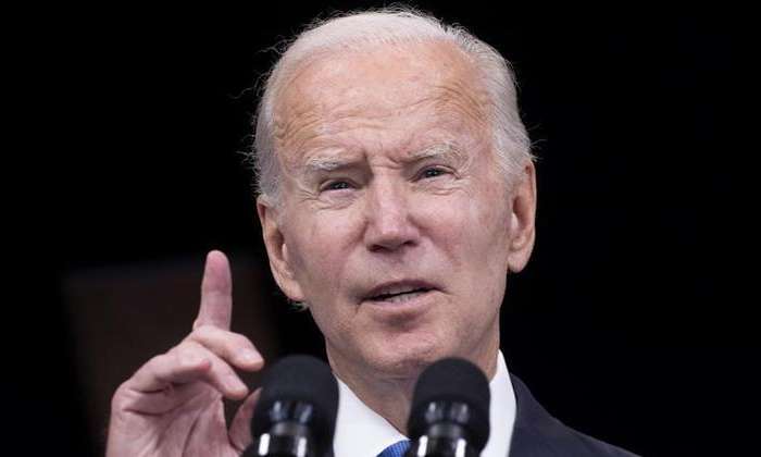 Presidente dos EUA, Joe biden alerta Moscou sobre o uso de armas nucleares contra a Ucrânia MICHAEL REYNOLDS/EFE