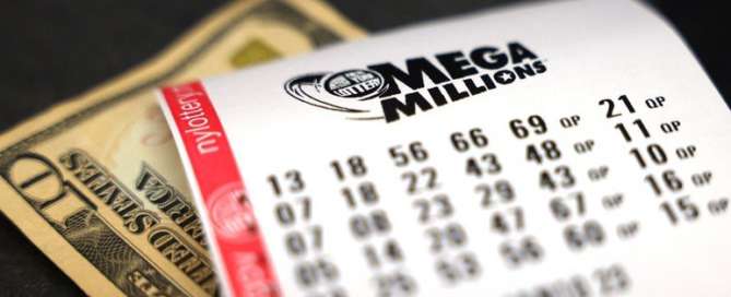 Prêmio da loteria Mega Millions acumulou em R$ 7 bilhões MIKE SEGAR/REUTERS - 10.1.2023