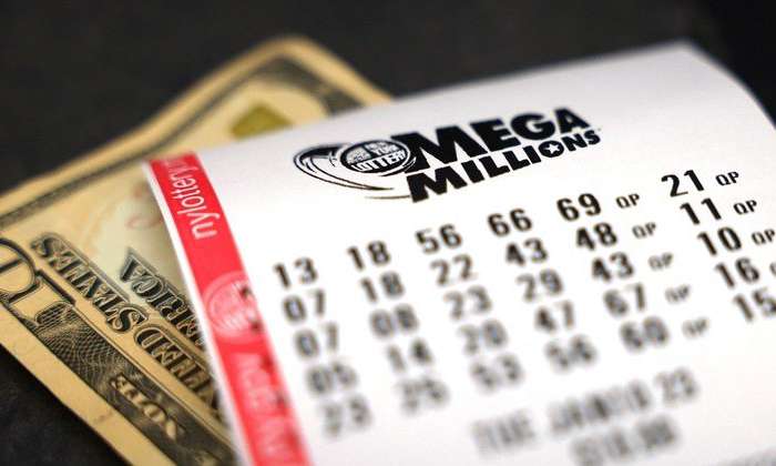 Prêmio da loteria Mega Millions acumulou em R$ 7 bilhões MIKE SEGAR/REUTERS - 10.1.2023